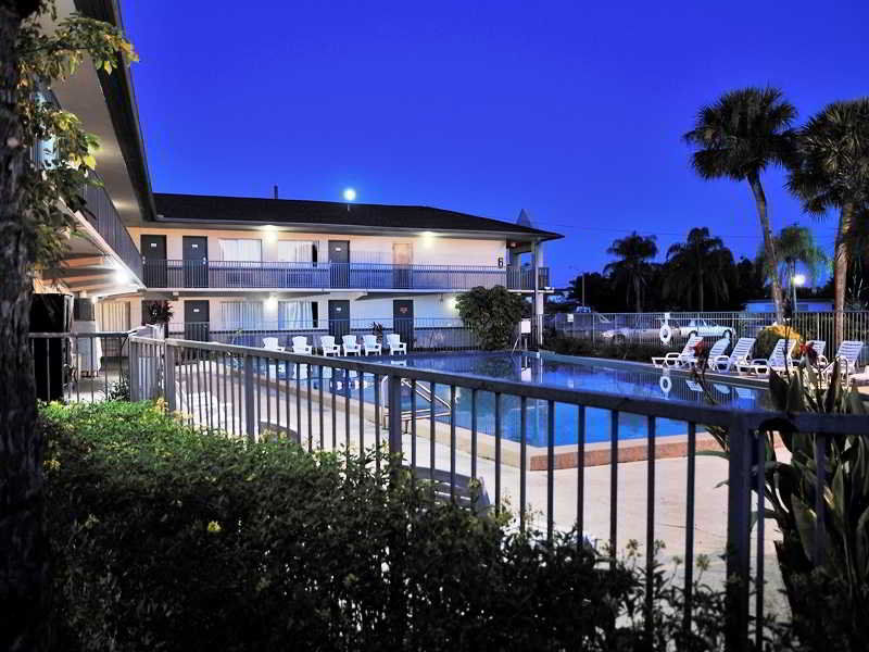 Super 8 By Wyndham Kissimmee Motel Exterior photo